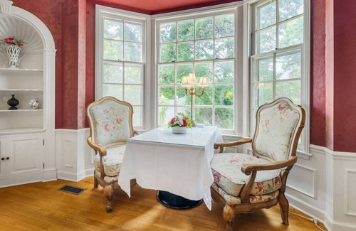 Fort Smith Casa | Treasured Mist suite with king size bed, smart tv/wifi, game room, and much more