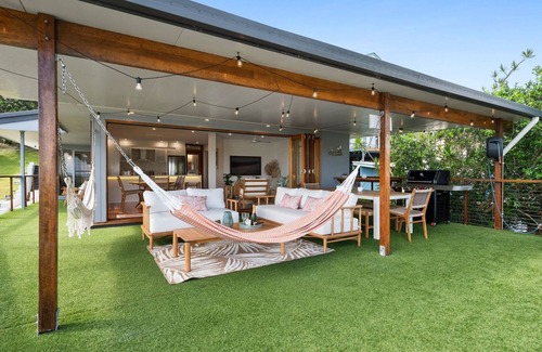 Coolum Beach Casa | TreasureView Beach - Three bedroom option #9a