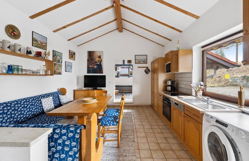 Heitlern Apartamento | Treat yourself to some time out in the Allgäu and this cozy vacation apartment with sleeping loft.