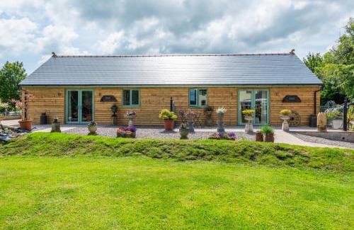 Cardiff Casa | Tredodridge Barn Retreat