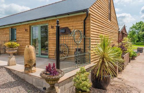 Cardiff Casa | Tredodridge Barn Retreat