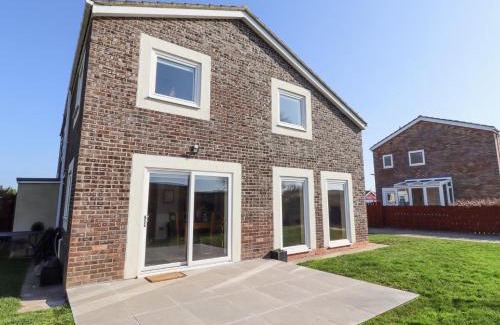 Beadnell Casa | Tree Corner