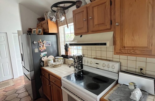 Dinkins Bayou Casa | TREE HOUSE a charming 2-bedroom home on wonderful Sanibel Island. Beach close.