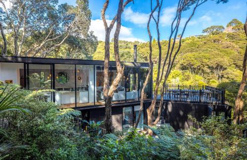 Waiheke Island Casa | Tree Hut Hideaway, Oneroa, Waiheke
