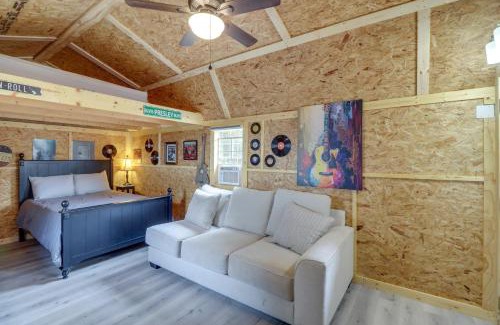 Higden Casa | Tree-Lined Higden Retreat Close to Parks and Trails