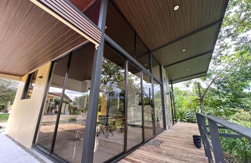 Daniel Flores Apartamento | Tree of Heaven Lodge