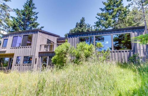 Sea Ranch Casa | Tree-to-Sea Haven