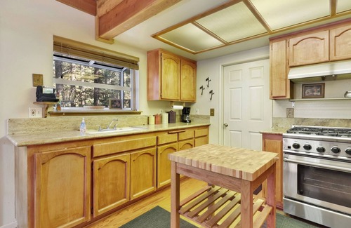 Upper Moonridge Cabina | Tree TOP Views #2060
