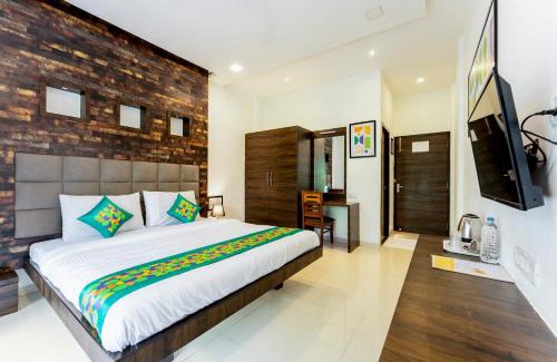 Palghar Hotel | Treebo Blue Roof, Kelwa