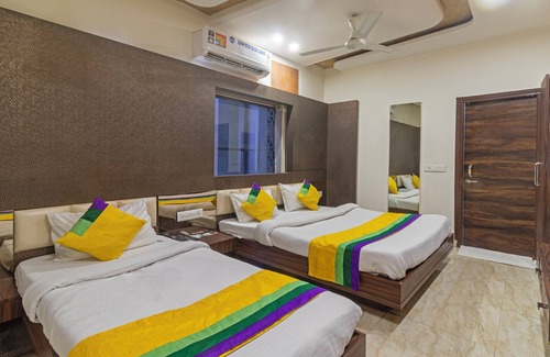 Vrindavan Hotel | Treebo Shree Anand Dham, Vrindavan