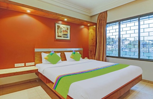 Stage 1 Hotel | Treebo Suraksha Inn