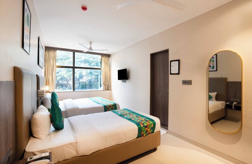 Marol Hotel | Treebo Vro Boutique, Andheri East