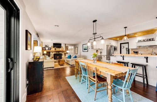 Gills Rock Casa | TREEBROOK Luxury Waterfront 5 BR 3 BA home Stunning Views, Decks, and Fire Pit