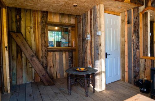 Abergele Casa | Treehouse Cabin Wilderness Escape