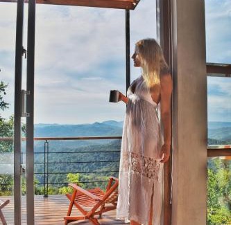 Imbulpe Complejo | Treehouse Chalets - Luxury getaway within a short distance of Ella