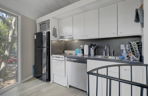 Seabrook Island Cabaña | Treehouse Close to Beach, Golf Course/Lagoon View