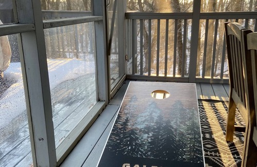 The Galena Territory Casa | Treehouse: Hot Tub! Firepit! Cozy, Secluded, + Spacious.