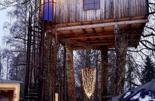 Avesta Casa | Treehouse Magpies Nest With Bubble Pool