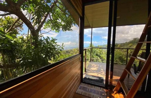 Jesús Casa | Treehouse on a Coffee Farm with Ocean View