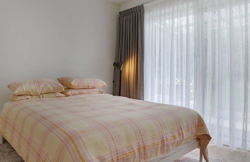Merimbula Apartamento | Treehouse on the Coast - Pet friendly, 3 bedroom