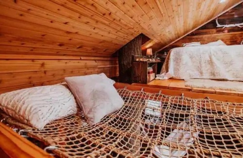 Port Angeles Casa | Treehouse on the Water -Eagles Nest-20 ft high