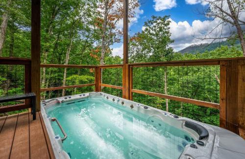 Pittman Center Casa | Treehouse Retreat