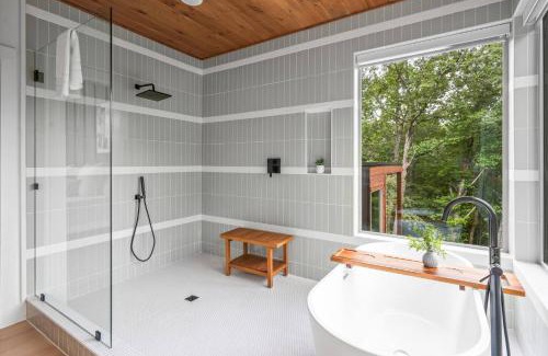 Pittman Center Casa | Treehouse Retreat