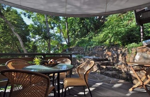 Byron Bay Cabaña | Treehouse Studio en la fabulosa playa de Wategos
