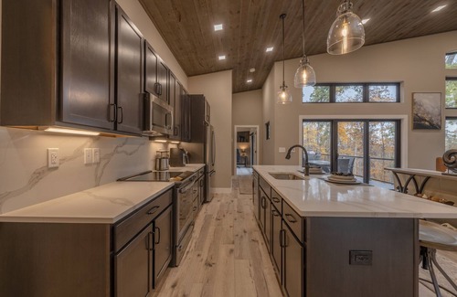 Innsbrook Cabina | Treehouse Summit by Innsbrook Vacations!