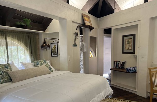 Long Beach Estates Casa | Treehouse
