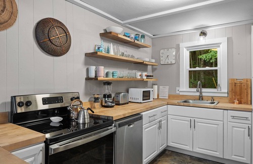 Newbury Chalet De Esquí | TreeTop House- A Hillside Retreat -Chalk Pond