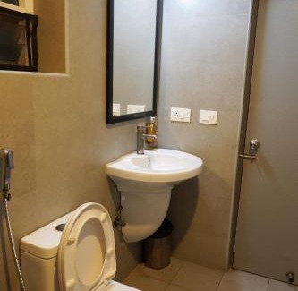 Perambur Purasavakam Hotel | TREETOP INN