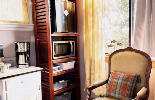 Buxton Apartamento | Treetop retiro. Perfecto para una o dos.