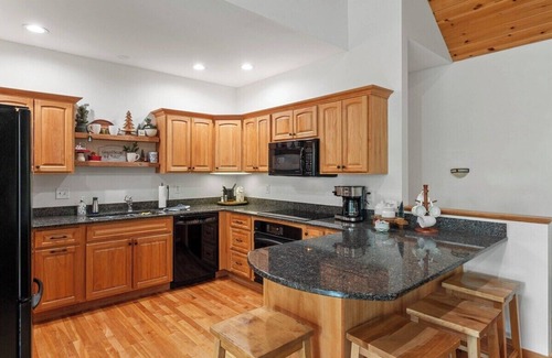 Sunday River Area Casa | Treetop Retreat · Treetop Retreat Swim Spa Game Room Views!