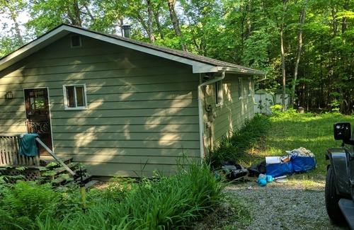 Dysart et al Cabaña | Treetop View Cottage, offers recharging morning views!