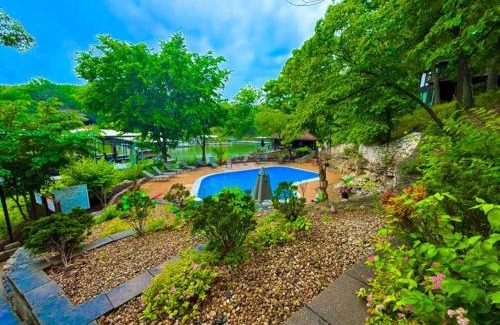 Village of Four Seasons Casa | Treetop Village51-3bed3bapools-8pp