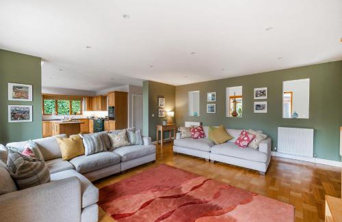 Wimborne Casa | Treetops
