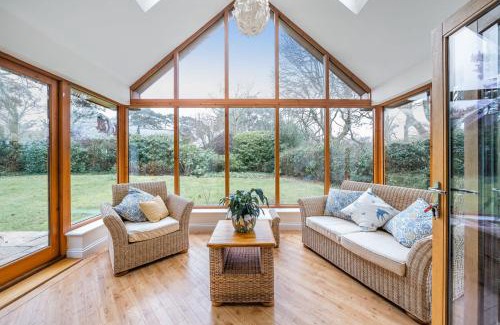 Wimborne Casa | Treetops