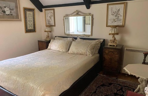 Ladock Apartamento | Treetops Mansion Penthouse w/Balconies, Sleep 8+2