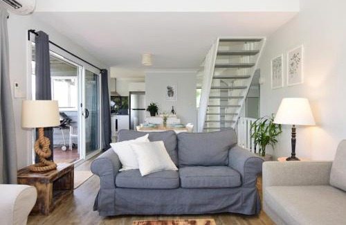 Kangaroo Valley Casa | Treetops - Three bedroom home with great views, in the village!