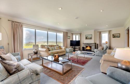 Constantine Bay Casa | Trefebus