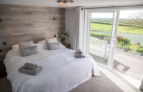 Helston Cama Y Desayuno | Tregaddra Farmhouse B&B