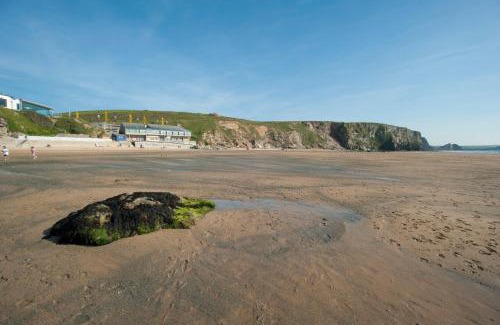 Newquay Villa | Tregurrian Villas