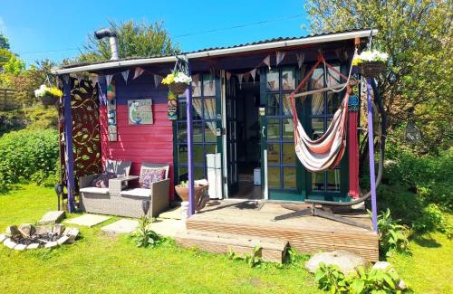 Redruth Otro | Treguth Glamping Unique Experience - Themed Huts