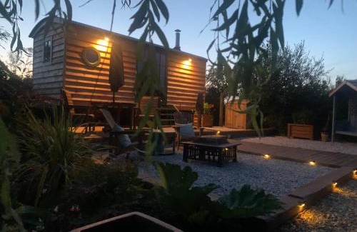 Otterham Otro | TREKLYS Shepherds Hut