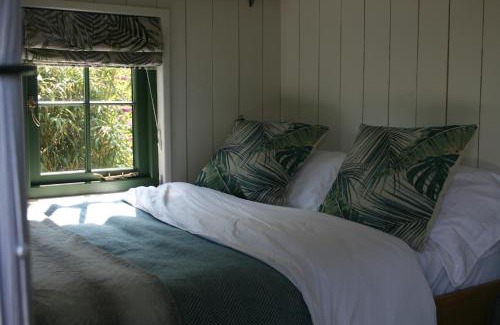 Otterham Otro | TREKLYS Shepherds Hut
