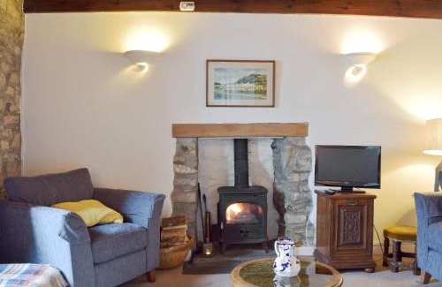 Trefin Casa | Trem-Y-Don Cottage