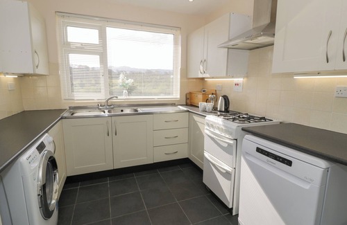 Penrhyndeudraeth Cabaña | TREM Y FOEL, pet friendly, with a garden in Penrhyndeudraeth