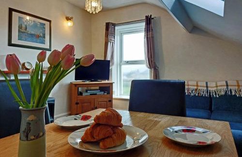 Tywyn Casa | Trem Y Mor - Edge of the Sea