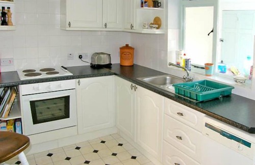 Llanfair Cabaña | Trem y Mor, LLANFAIR